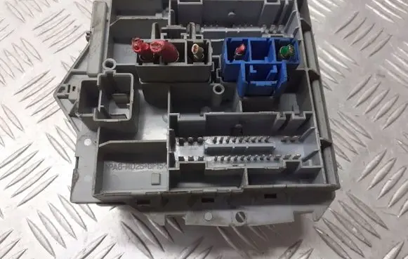 Fiat Stilo Fuse box set 46846105