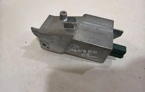 Ford Mondeo Mk III Steering wheel lock 7G913F880