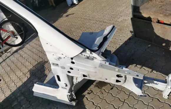 Opel Combo E Front quarter panel 