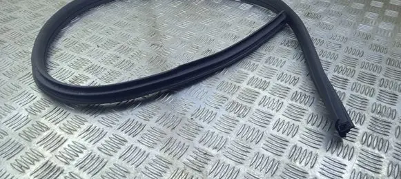 Mercedes-Benz C W205 Front door rubber seal A2056920176