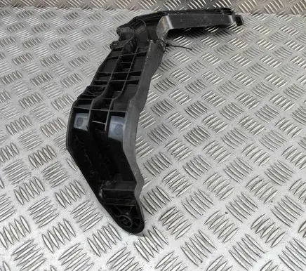 Audi Q2 - Rear bumper mounting bracket 81A807253A