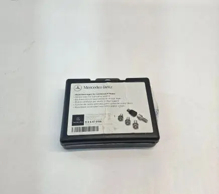 Mercedes-Benz ML W164 Anti-theft wheel nuts and lock 
