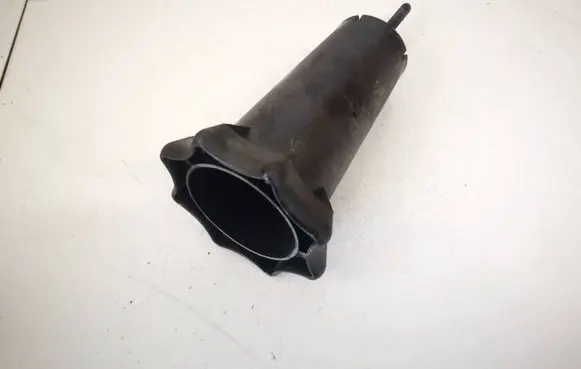 Volkswagen Bora Spare wheel bolt 