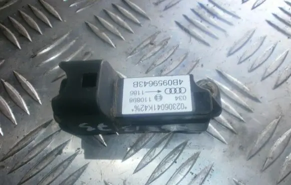 Audi A6 S6 C5 4B Airbag deployment crash/impact sensor 4b0959643b