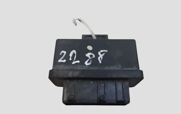 Citroen Berlingo Fuel pump relay 240107
