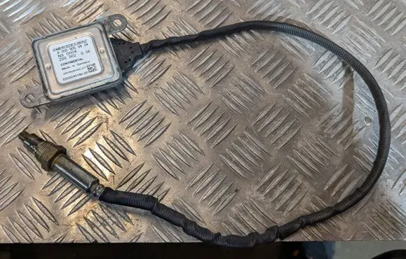 Mercedes-Benz C W205 Lambda probe sensor A0009059404