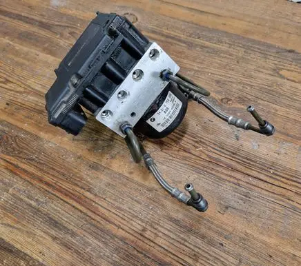 BMW 3 E46 ABS Pump 6756288 6756286 VSF1C27G54