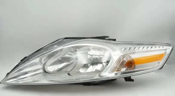 Ford Mondeo MK IV Headlight/headlamp