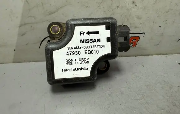 Nissan X-Trail T30 ESP acceleration yaw rate sensor 47930EQ010