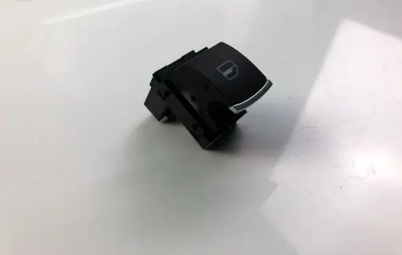 Volkswagen Tiguan Electric window control switch 5K0959855