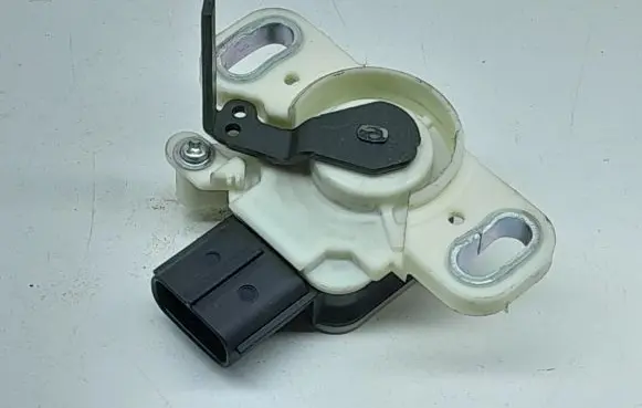 Toyota Prius (XW30) Brake pedal sensor switch 8951047050