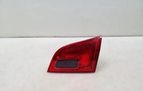 Opel Astra J Tailgate rear/tail lights 13282247