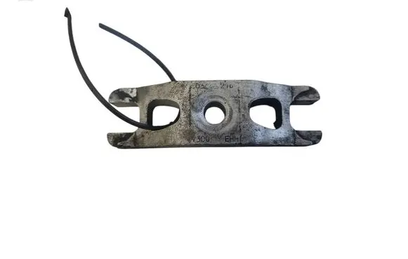 Volkswagen Amarok Fuel Injector clamp holder 03L216