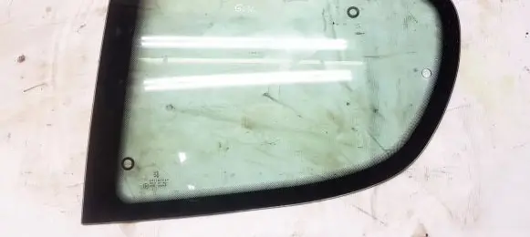 Peugeot 206 Rear side window