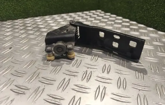 Renault Trafic III (X82) Sliding door check strap stopper 777645238R 93451715 1821