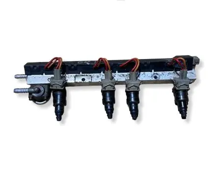 Volkswagen Golf III Fuel injection system set 1HM971760