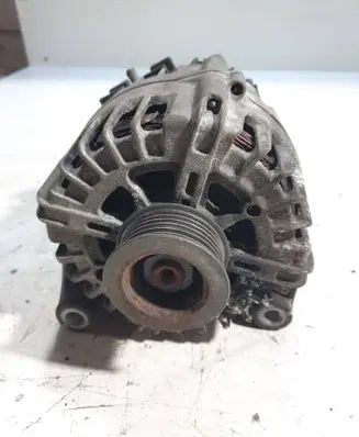 BMW 5 E60 E61 Generator/alternator 7802261 2543461C FG18S019