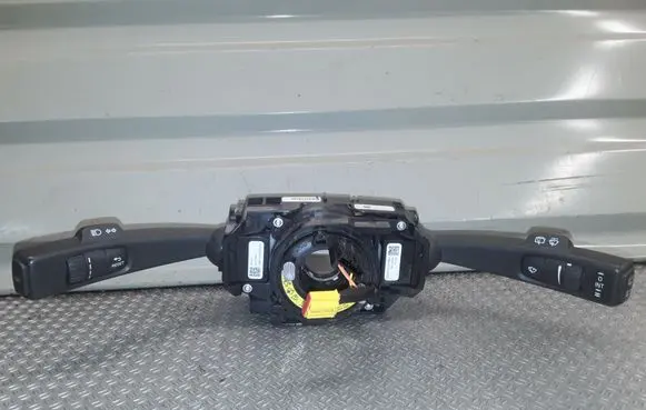 Volvo V60 Wiper turn signal indicator stalk/switch 31327903