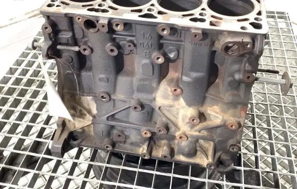 Skoda Octavia Mk3 (5E) Engine block 04L023E