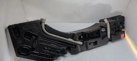 Volkswagen PASSAT B8 Tool set 3G0012115H
