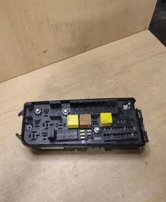 Opel Signum Fuse box set 13144711 00108728 519068019