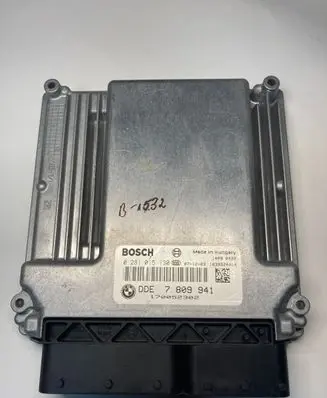 BMW 5 E60 E61 Engine control unit/module 0281015130 7809941 170052302
