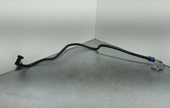 Subaru Forester SK Fuel line pipe