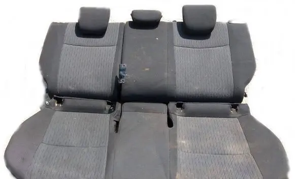 Suzuki Baleno IV Second row seats 