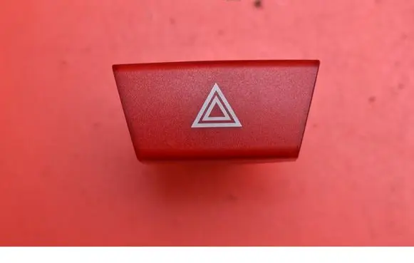 Toyota Aygo AB10 Hazard light switch 343320H010