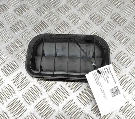 Jaguar F-Type Quarter panel pressure vent 95VWA019K51AA