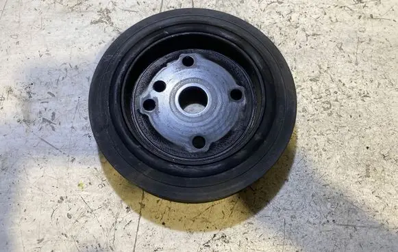Volvo XC90 Crankshaft pulley