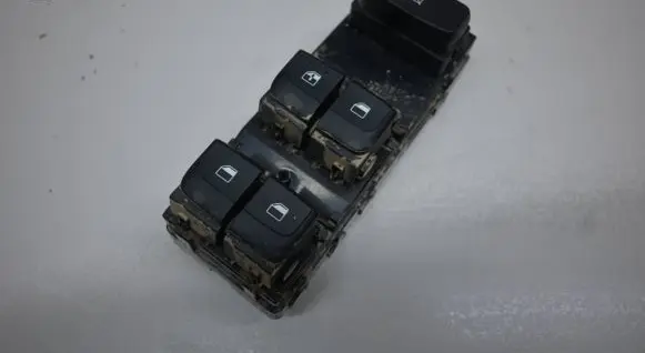 KIA Stonic Electric window control switch 93570H8100WK 93570H8100