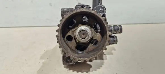 Renault Megane III Fuel injection high pressure pump A2c53252602