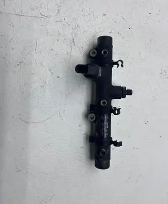 Audi A6 S6 C6 4F Fuel pressure sensor 059130758 059130089