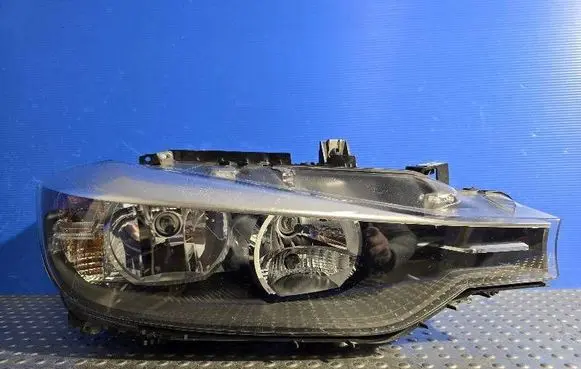 BMW 3 F30 F35 F31 Headlight/headlamp 725924