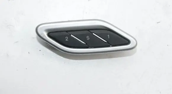 Maserati Ghibli Other switches/knobs/shifts E0201223