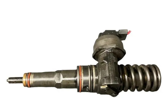 Skoda Octavia Mk2 (1Z) Fuel injector 038130073AG 0414720215