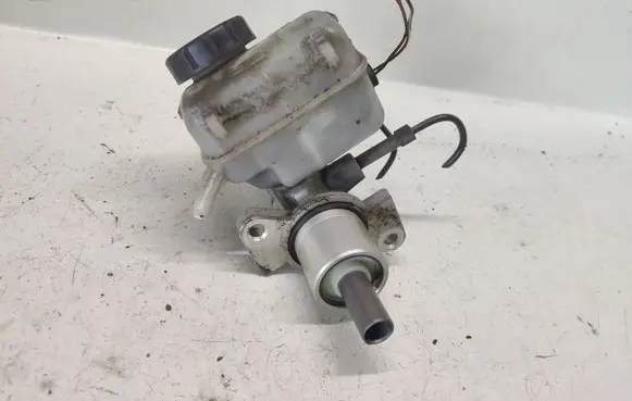 Opel Zafira A Master brake cylinder