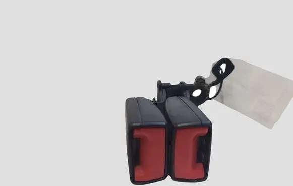 Volkswagen e-Golf Rear seatbelt buckle 8V0857739