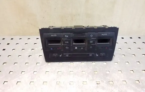 Audi A4 S4 B6 8E 8H Climate control unit 8E0820043B
