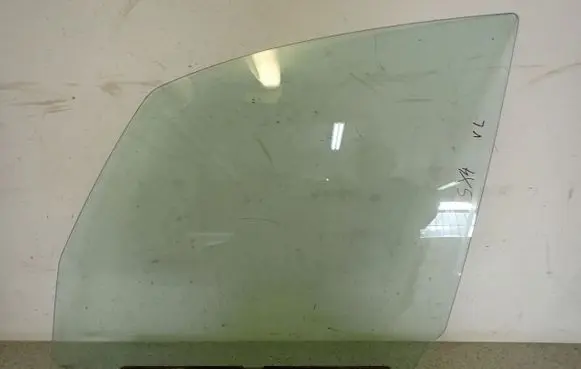 Suzuki SX4 Sliding door window/glass 