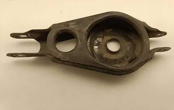 Chrysler Pacifica Rear control arm 68218021AA