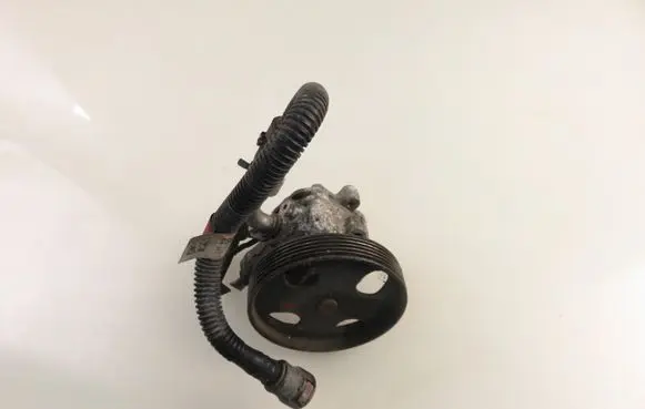 Ford Fiesta Power steering pump 2S6C3531BC