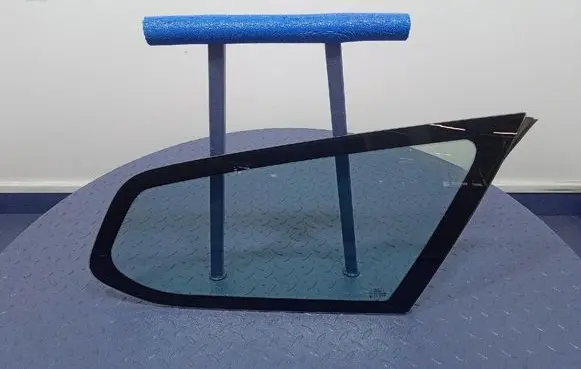 Ford Focus C-MAX Rear side window