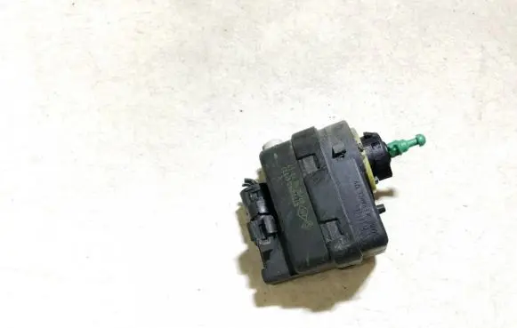 Renault Laguna II Headlight level adjustment motor 7700840141