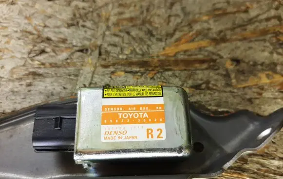 Lexus GS 300 350 430 450H Airbag deployment crash/impact sensor 8983330020 1879001771