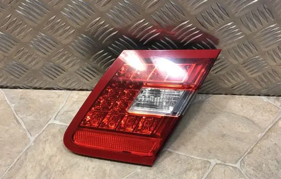 Mercedes-Benz E W212 Tailgate rear/tail lights A2129060258