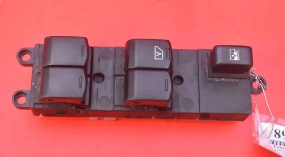 Nissan Qashqai Electric window control switch 25401JD0B