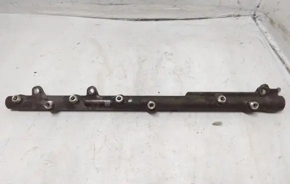 BMW 3 E46 Fuel main line pipe 7788679 0445216008 065046