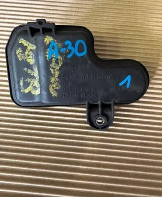 Audi TT Mk1 Vacuum air tank 06A131541 PA66GF30